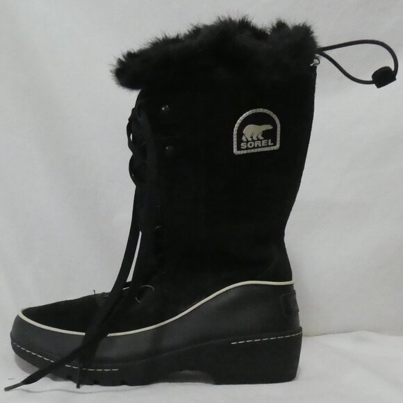 SOREL - Waterproof | 10.5 inch bottom sole measured | Stylish Black Winter Boots - Picture 7 of 12